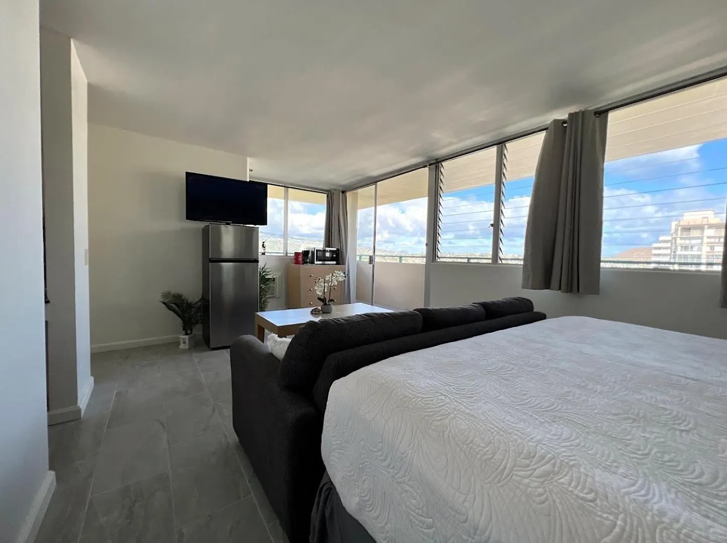 Penthouse In Waikiki With Ocean & Mountain Views Hotel Honolulu 3*,